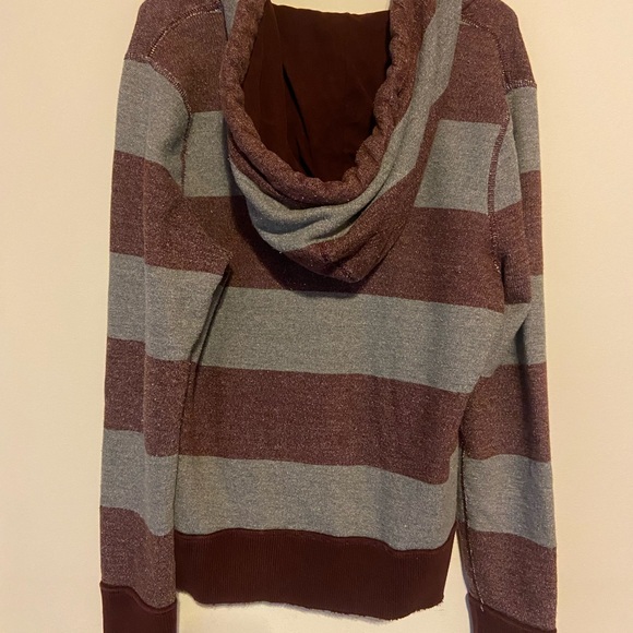 Men’s Abercrombie and Fitch zip up hoodie - Picture 2 of 3